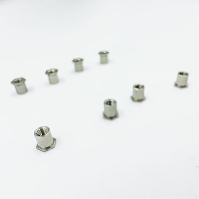 ชิ้นส่วนกลึง CNC ที่มีความแม่นยำทนทานโครงสร้างสแตนเลสความแข็งสูงมีความเสถียร