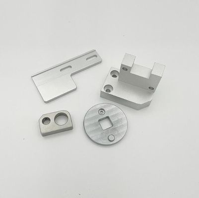 การประมวลผลชิ้นส่วนอลูมิเนียม CNC แบบกำหนดเอง การประมวลผลชิ้นส่วนเครื่องจักรกลซีเอ็นซี