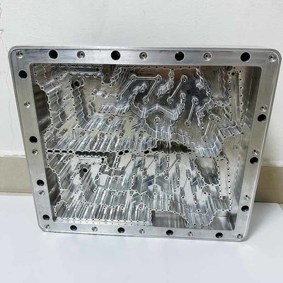 อัลลูมิอนส่วนที่กําหนดเอง อุปกรณ์แปรรูป CNC ของรถยนต์